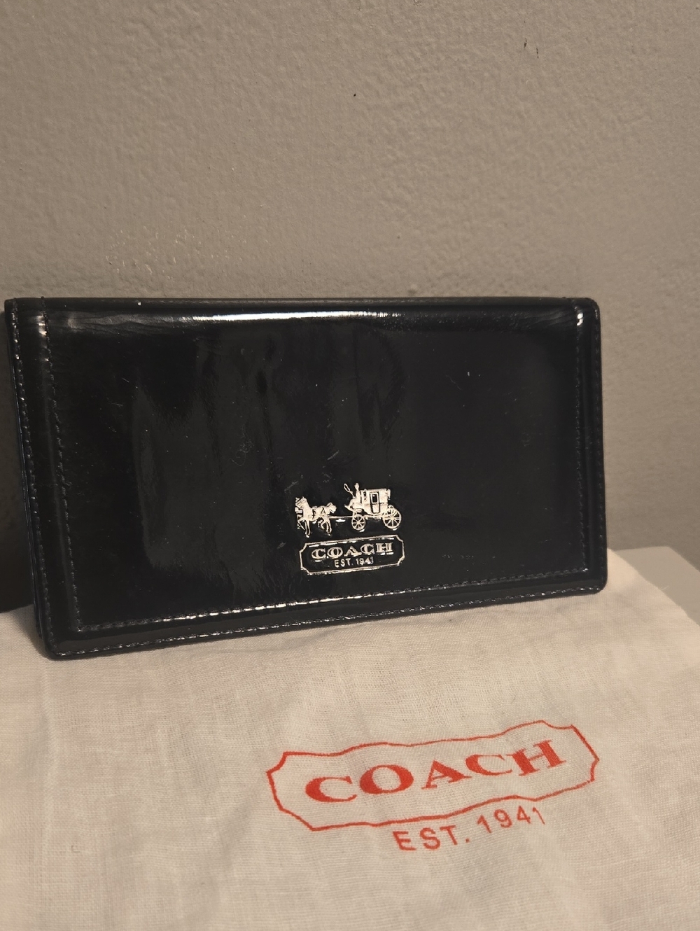 Coach Glossy Black Patent Leather Long Wallet with Silver Logo - Picture 2 of 8